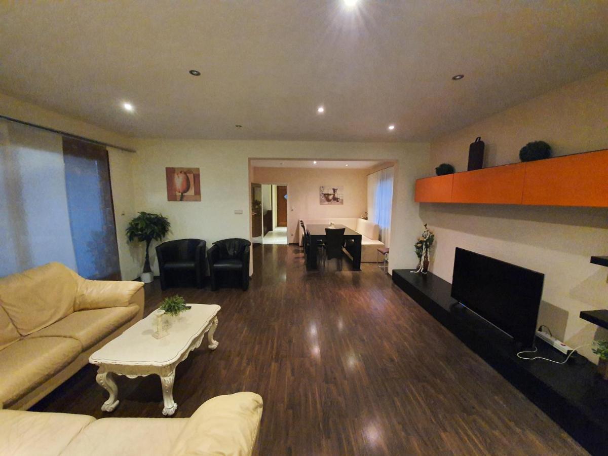 Apartment Bei Hamburg Bis 10 Personen Mit Terasse Und Gartennutzung. Buchholz in der Nordheide Eksteriør billede